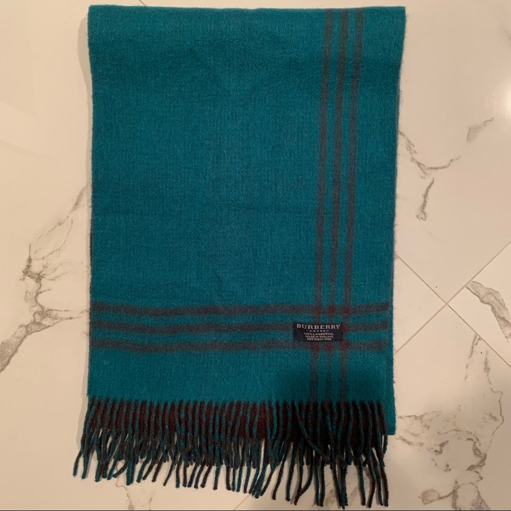 Burberry Lambswool Scarf Double Sided! Gem